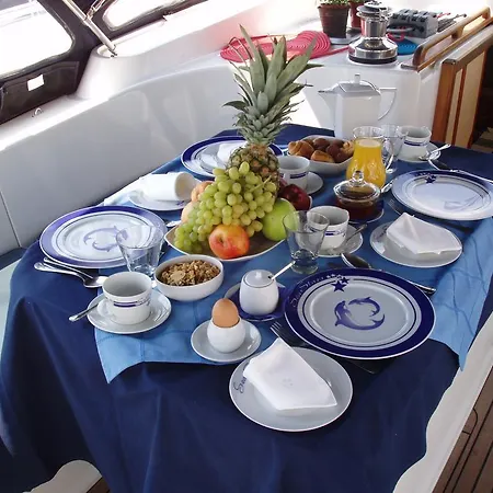 Botel Luxury Sailing Yacht Sofia Star 1
