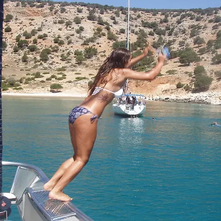Botel Luxury Sailing Yacht Sofia Star 1 Tourlos