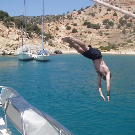 Botel Luxury Sailing Yacht Sofia Star 1 *