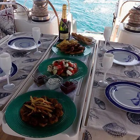 Botel Luxury Sailing Yacht Sofia Star 1 Tourlos