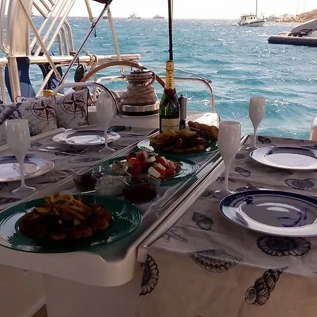 Botel Luxury Sailing Yacht Sofia Star 1 *