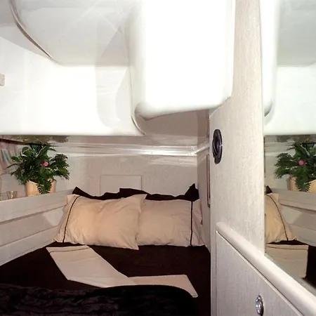 Botel Luxury Sailing Yacht Sofia Star 1 *